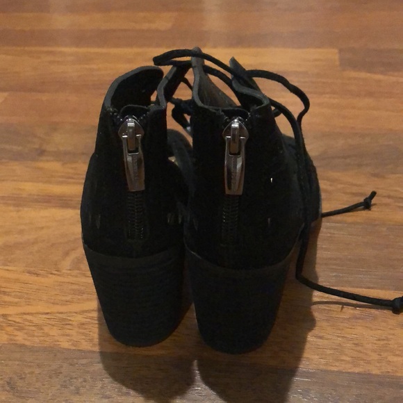 Vince Camuto Caged Sandals - Picture 6 of 6